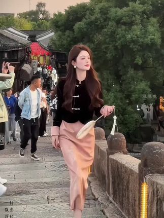 #秋季外套 #高级穿搭 #街拍时尚穿搭 #温柔穿搭