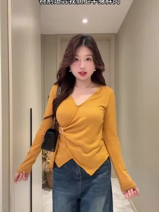微胖大码扣子收腰不规则V领秋季新款法式胖mm遮肉显瘦长袖上衣#大码胖mm穿搭 #长袖上衣 #遮肉显瘦 #秋季新款 #时尚气质