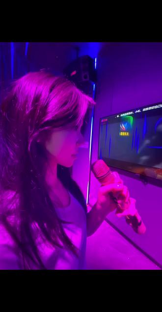 太过细腻的心 感受到爱和痛苦都是双倍的@睡不着 @hxi