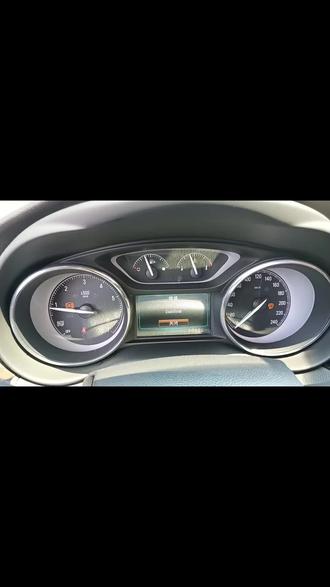 别克昂科威报左前轮速传感器电路不合理。