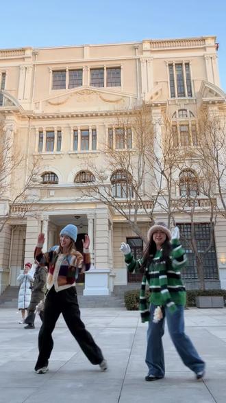 累s你那个跳hiphop的朋友(惊喜彩蛋版)
#蹦蹦跳跳更健康 #随地大小跳 #cha舞 #一学就会 #和朋友们在一起