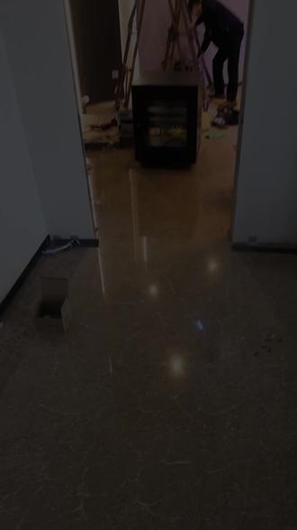 南宁市某公司K歌室音响安装调试,音响效果好甲方评价高。 设备清单:
1、音响:高品质K歌音响套装
2、点歌机:音创H81MAX