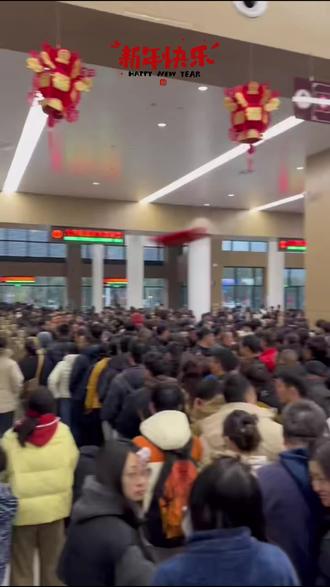 正月初五九华山人气爆棚#初五迎财神 #九华山风景区