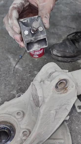 以前拆减震器只怪打一字不够厚#宝马 #汽车知识分享 #抖音记录修理工的日常