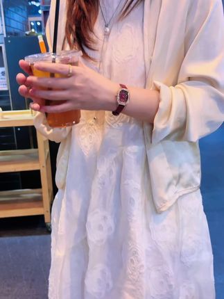 时间教我认真爱你!但我更喜欢这句:想和你浪漫一生,琴瑟和鸣!#穿搭#时尚 #手表推荐