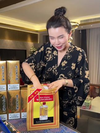 用看动画的方式让孩子理解《木兰诗》唧唧复唧唧,木兰当户织。 诗词经典唯美古诗词 #语文 #文言文  #启蒙早教 #磨耳朵