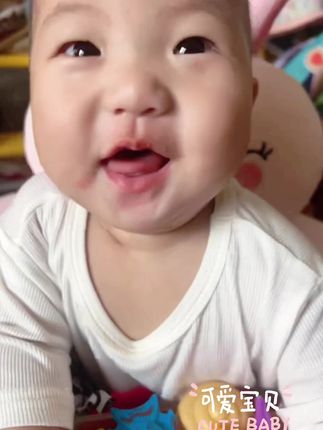 ❤️#幼崽成长 #自己玩的不亦乐乎 #这也太萌太可爱了吧