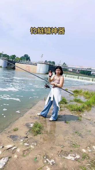 抛100多米,钓100多斤#鲢鳙竿#碳素鱼竿 #海竿#超硬海竿