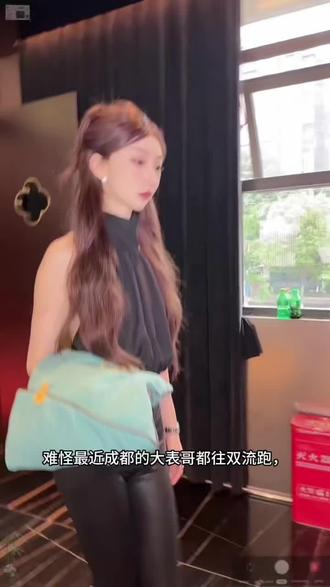 本地休闲好去处又添新选择,云栖闲庭闲云足道spa入驻双流周边人气颇高。店内设施崭新齐全,房型选择丰富,不管独处放松还是结伴小聚都适配,亲民价位体验舒适足道服务,团购灵活便捷,不用也可正常退款
#聚会放松 #养生门店 #双流休闲 #按摩体验 #同城优惠