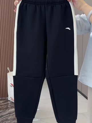 安踏新款加绒裤,侧边撞色超吸睛,绒暖锁温,运动日常都好搭,温暖潮酷一步到位!#安踏 #加绒裤子 #好看的衣服都在这里 #秋冬必备