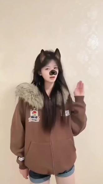 #豆包介绍 @Curtain.落幕 @林御柔 @许你无忧.🫧 @AS.冰岛 @round 𝑨.芋圆🌹 这几位大佬能来吗,剪了好久