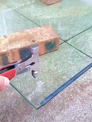 车载安全锤多功能救生锤破窗器汽车应急救援用品逃生锤车用适用#安全锤 #汽车专用安全锤 #车载好物 #汽车专用安全锤