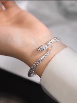 足银手镯 足银灵蛇手镯,小众设计,高级感情人节,送女朋友老婆#手镯 #饰品首饰 #银手镯