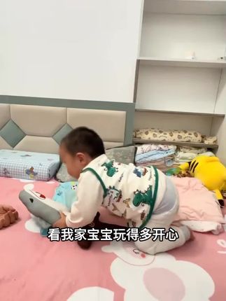 丸氏布公沙雕鲨匕鲨剑毛绒玩具搞怪抱枕谐音梗玩偶生日礼物男女生