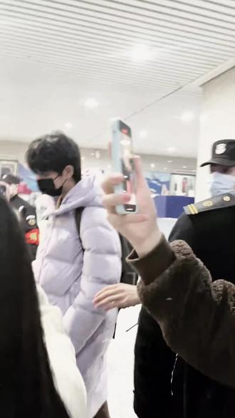 听灰色轨迹 做气质男人
#王橹杰