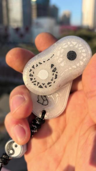 【无极】机械推牌EDC解压玩具 这是一款旋转+直推玩法的机械推牌。
音效响亮;段落铿锵;把玩性强;外观优雅;可调范围丰富!
#太极 #EDC玩具 #推牌 #阴阳 #3D打印