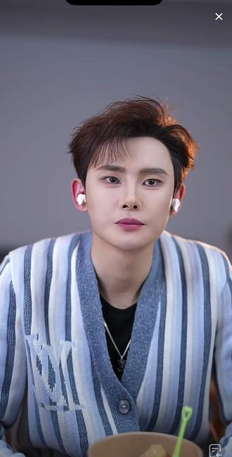 #龙浩天 回应黑粉带#ai瑶瑶 和妹妹的节奏,瑶瑶压力太大下播后自己偷偷哭,龙浩天霸气维护瑶瑶,以及妹妹。@龙浩天🐲 (重庆酉阳酉州古城直播) @瑶瑶小撑腰☀️