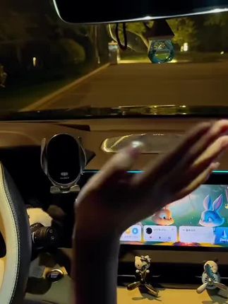 适用于25款吉利星越L中控台防晒垫仪表台避光垫前台防滑汽车用品 #吉利星越L #汽车内饰改装 #防晒避光垫 @DOU+小助手 @DOU+好生意