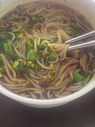 正宗毕节赫章半干米线,贵州米粉,由大米制作,独立真空包装无添加。#正宗毕节赫章 #半干米线 #贵州米粉 #大米制作 #独立真空包装