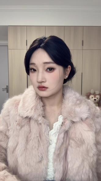 圆门子弟开画!跟着陈圆圆老师画这个千金水蜜桃妆啊#美妆 #陈圆圆超可爱