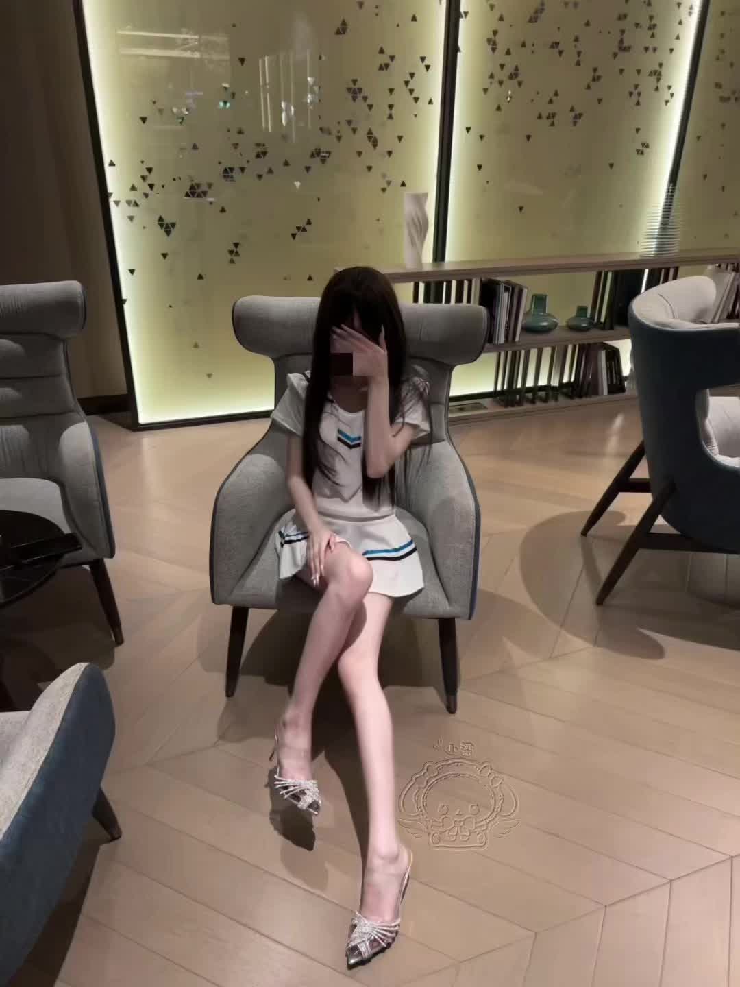 我们不要再讲什么 以后 下次 永远 一直 这些虚无缥缈的词了 承诺太重了#恋人