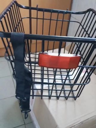 #自行车后置来筐加粗大容量带盖可上锁夜间有反光板还送一条挷带