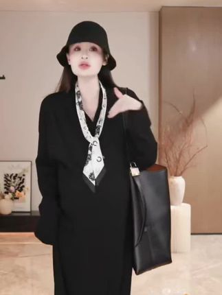 #早秋穿搭 #高级感穿搭 #优雅气质 #气质女神穿搭 #显瘦针织连衣裙