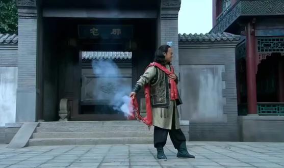 过年了我们山西人就这样放鞭炮。
#那图鲁 #打狗棍 #放鞭炮