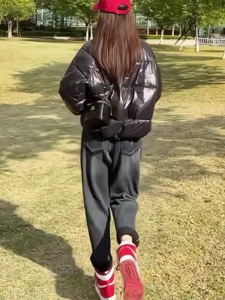 #牛仔裤 #时尚潮流穿搭 #显高显瘦显腿长 #哈伦牛仔裤 #显瘦牛仔裤