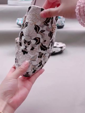 一脚蹬时尚豆豆鞋 豆豆鞋:夏季透气如风,每一步都清爽!#男鞋 #休闲鞋 #豆豆鞋 #好鞋推荐
