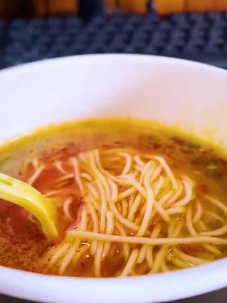 像方便面一样方便的重庆小面,给大家找到的一款超好吃的速食~#超好吃 #美食 #这也太好吃了 #速食 #懒人必备