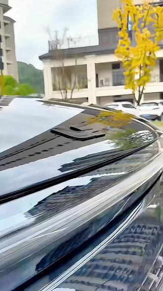 适合所有理想系列车型改装 只需要更换个车标就能让整车外观大有不同#车标 #理想i6 #理想i8 #理想汽车 #理想L6