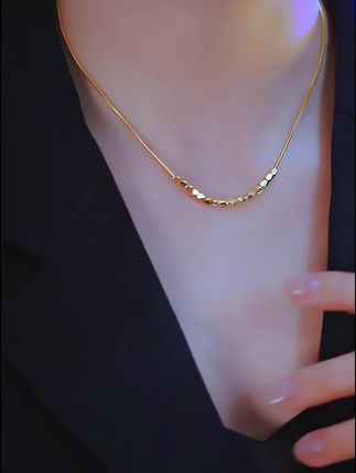 十六珠#亮闪闪项链女款 #轻奢首饰 #项链吊坠 #项链控 #百搭款