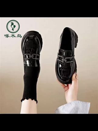 啄木鸟真皮英伦风圆头小皮鞋女百搭2025春季新款厚底水钻乐福鞋#穿搭 #谁穿谁好看 #好鞋推荐 #好穿不累脚 #好穿又好搭