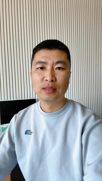 别再全网找做事的捷径了,答案就在《掌控习惯》里。 我们总在寻找改变和成功的捷径,却忽略了最直接的方法。今天分享的《掌控习惯》给出了一个“反常识”的策略:想成为谁,现在就去成为谁。想知道如何毫不费力地养成好习惯、戒掉坏习惯吗?#读书成长 #个人提升 #习惯养成 #原子习惯 #掌控习惯