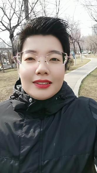 老人常说,马过48,不死也脱皮。马到48岁,以后全是福。1978年的马,前半生不管经历什么样的风雨已经翻篇儿了。祝所有78年的的兄弟姐妹,旧皮已褪,新生已至,2026年,平安喜乐,好运连连。#78年的马 #78年#78年马 #1978年的#属马的集合了