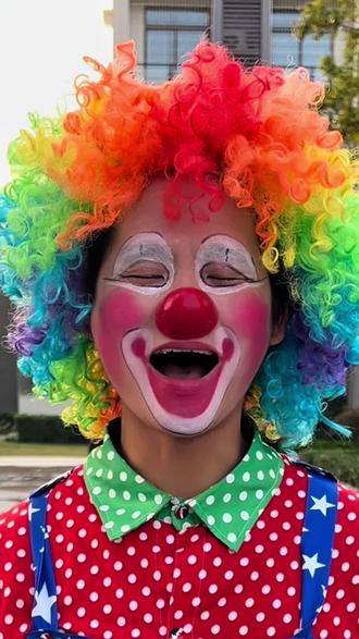 小丑挑战骑独轮车 #民间绝活 #这个动作有点难 #小丑