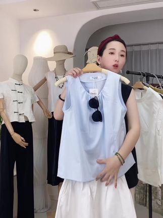 总要有一件简约舒适的短袖吧#夏季穿搭 #简约穿搭