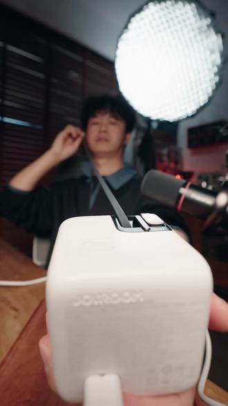 你的电子宠物—-智能桌面充电站 #桌面充电站 #伸缩线桌面充电站 #数码好物