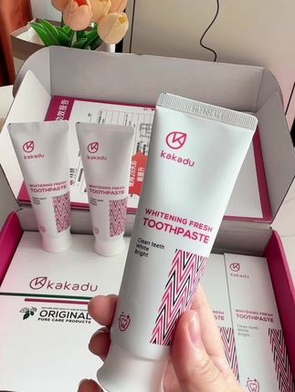 真正澳大利亚进口的#卡卡杜牙膏 泡沫丰富绵密,这个价格到手三支超划算!#卡卡杜洁白牙膏 #牙膏 #洁面牙膏 #进口牙膏