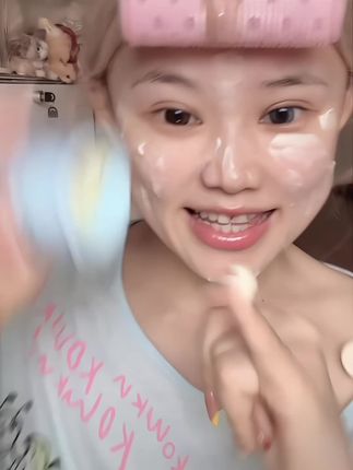 luckplus家超好用的贴贴霜居然又升级了!冰感贴贴霜也太适合夏天了吧!#贴贴霜 #luckplus #妆前 #保湿