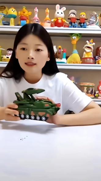 电动儿童坦克玩具坦克变形战斗机万向行走声光音乐变形男女孩玩具#坦克玩具#战斗机 #汽车模型 #好物推荐 #玩具推荐