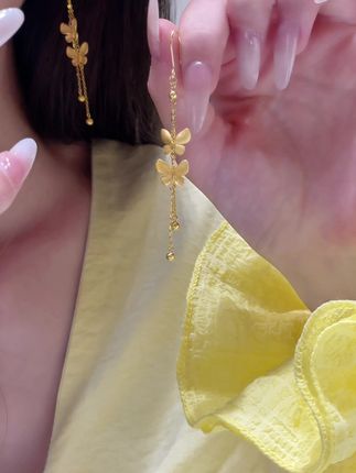 足金双蝶飞舞耳钩!以蝴蝶为元素,以风为谱,以光为舞~(7030)#黄金耳环 #黄金首饰 #首饰分享 #足金999 #美开乐珠宝