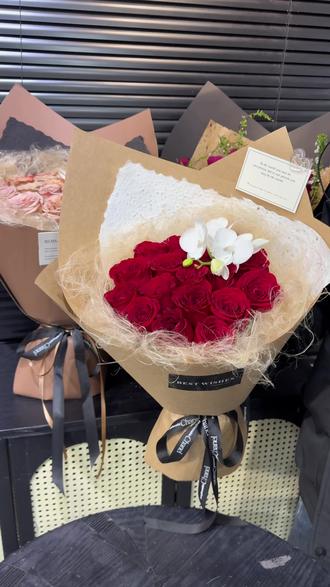 情人节必备的造型纸花束包装教程#花束包装教程 #花店知识 #新手包花教程 #简约风花束 #花店