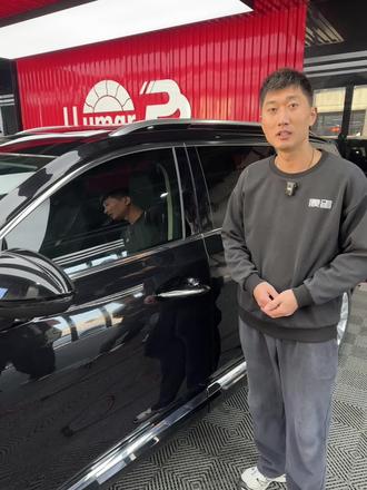 车门把手不完全拆卸如何满贴,以及后视镜位置详细装贴流程! 沉浸式体验#沈阳膜蛋 汽车贴膜培训内容#汽车贴膜培训 #汽车改色贴膜培训 #隐形车衣培训教学 #太阳膜培训