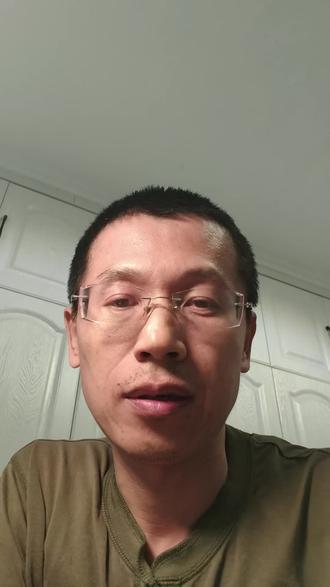 今天做的是导航栏的实现,导航栏通过另外一个游戏管理工具配置成json,然后在游戏中读出来,这样的好处是方便以后修改和维护,还做了一个去水印的小工具
#ai游戏开发 #游戏开发 #ai编程 #人工智能 #程序员