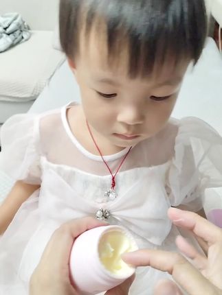 贝德美儿童多效霜 #贝德美儿童多效霜 ,这里不是换季了,秋天到了!这种保湿滋润舒缓修护都很棒的,今天说真的可以给自己宝宝安排上!#贝德美儿童面霜 #儿童面霜推荐