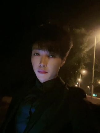 找一个江苏的河南的人来告别单身。你们贵州的有木有看上我#梦想还是要有的
