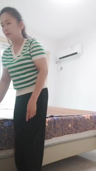 妈妈离开我12天了,今天回珠海,唱一首妈妈的歌……