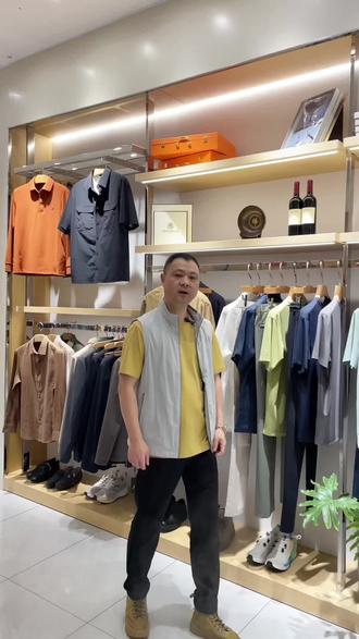 停播了一个月,26年新款上市,4月1日重启直播,家人们来我直播间,福利多多,优惠多多!#益阳高品质男装#益阳奥斯卡丹#益阳利奥纳多#男女装集合店#益阳娜思莉亚